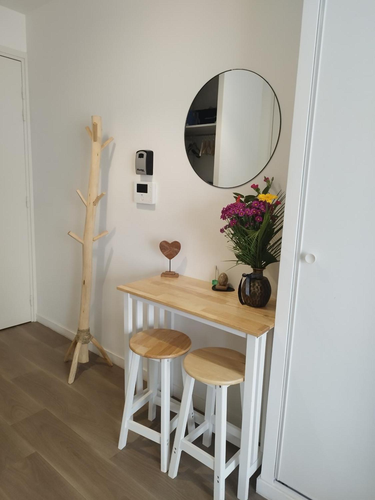 Escapade Parisienne A 25 Minutes De La Tour Eiffel Apartment Вилньов-ла-Гарен Екстериор снимка